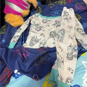 Disney Girls Cream & Teal Frozen Pajama Set